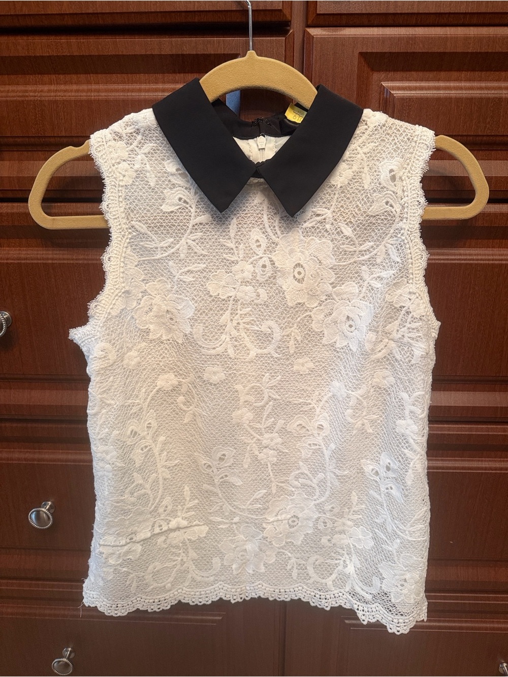 Aqua White Lace Sleeveless Top with Black Peter Pan Collar
